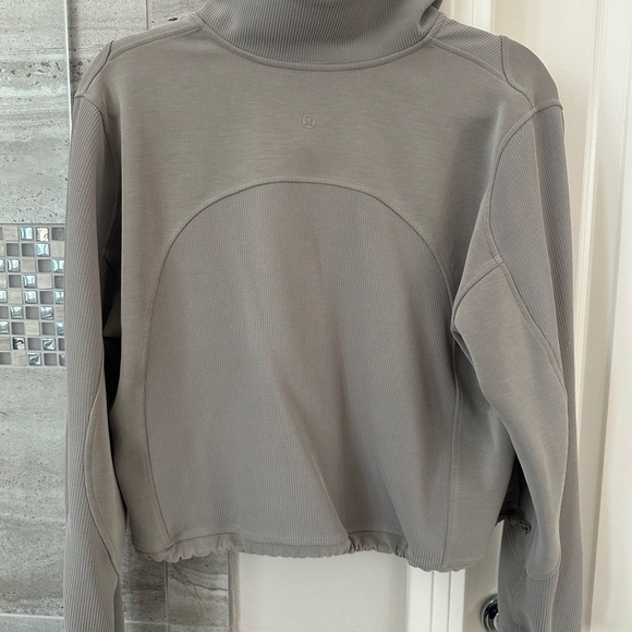 Lululemon softstream pullover - Picture 2 of 3